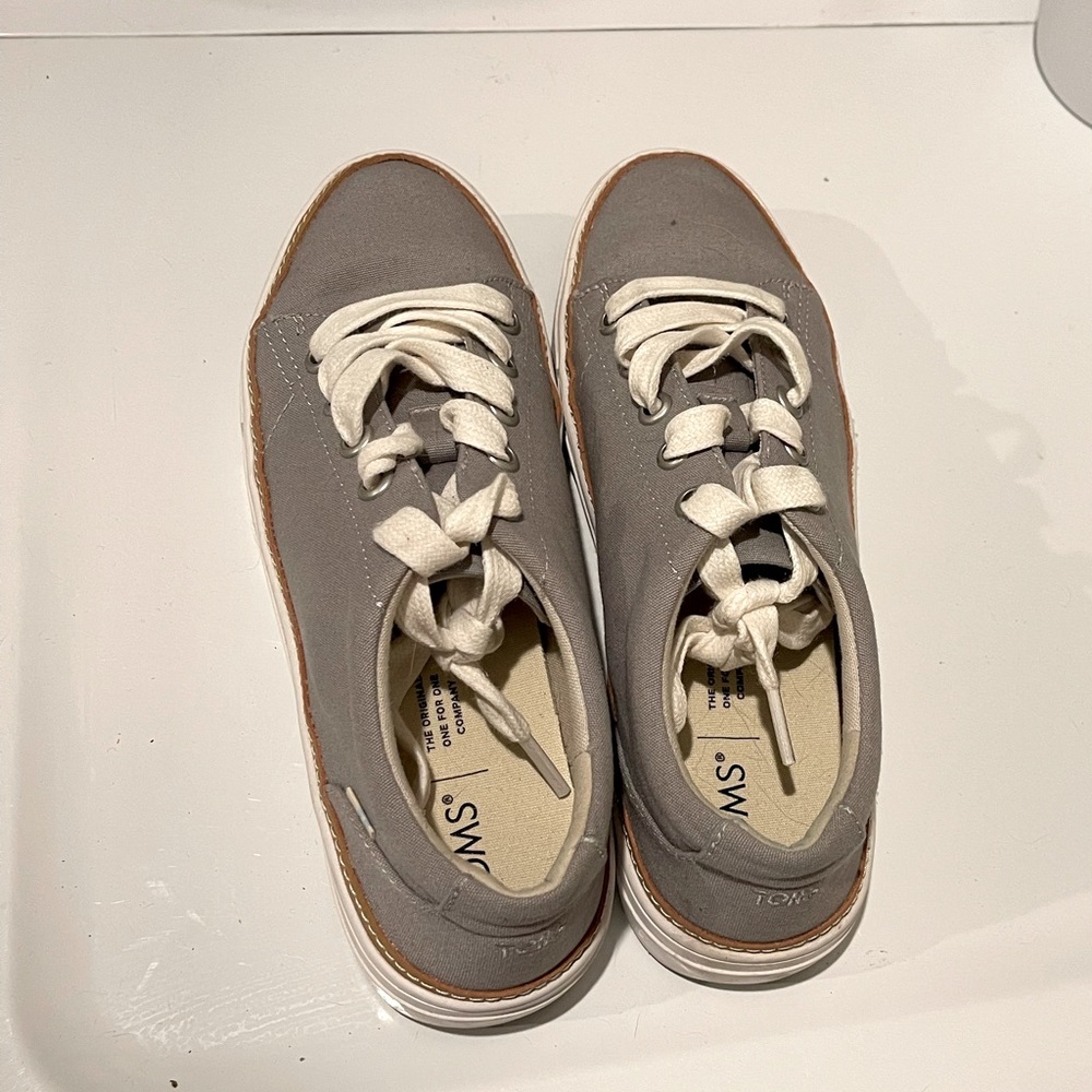 Gray Toms shoes